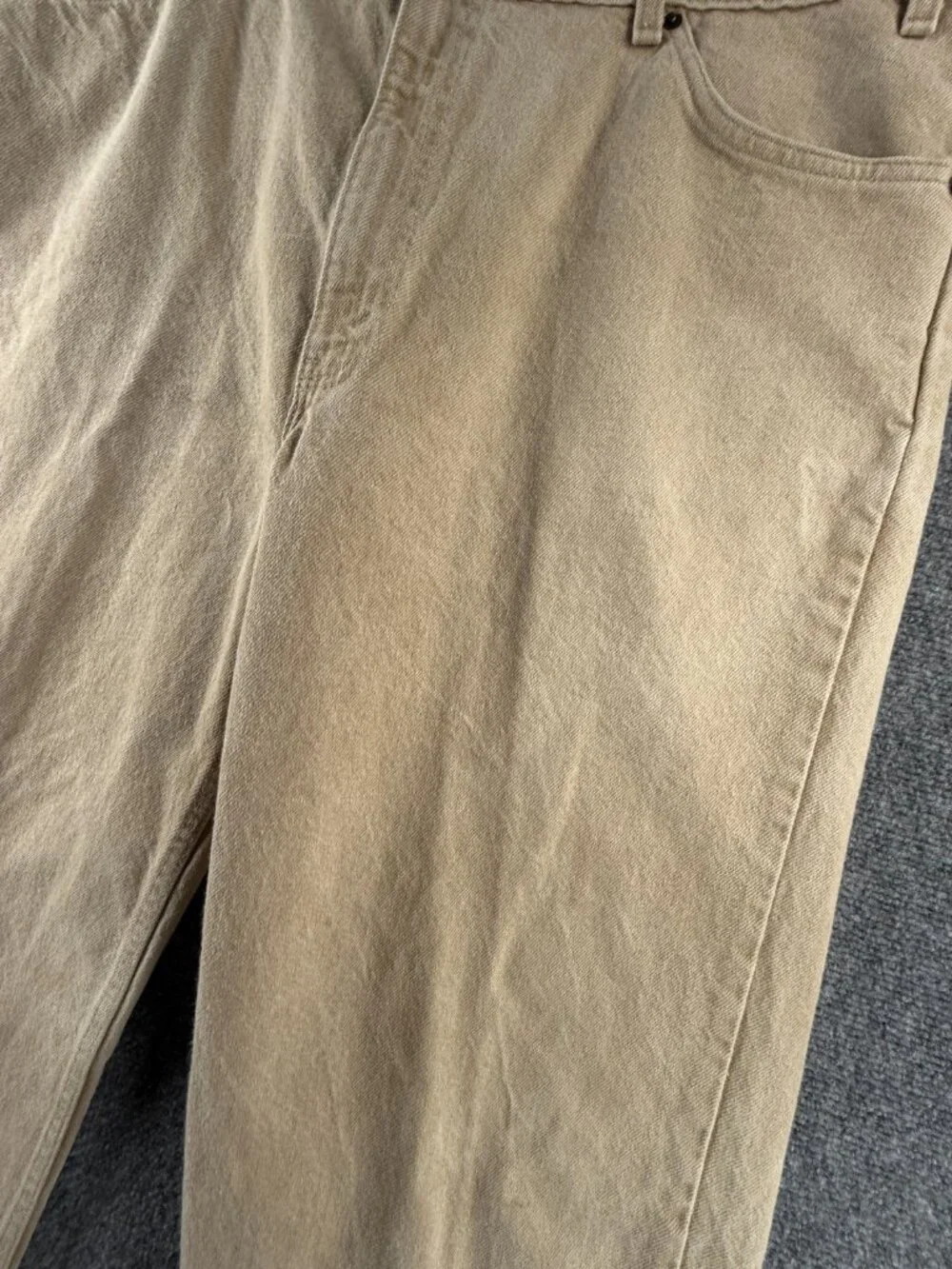 VTG Levi’s 550 Orange Tab Beige Denim Jeans Relaxed Fit Tapered Leg ACTL 39X32